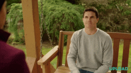 Robbie Amell 04.gif