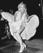 Marilyn_Monroe_photo_pose_Seven_Year_Itch.jpg