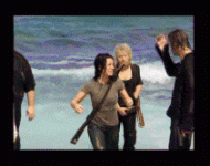 josh-evi-josh-holloway-and-evangeline-lilly-15350751-211-167.gif