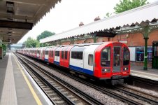 Bombardier-London-Underground-Central-line.jpg